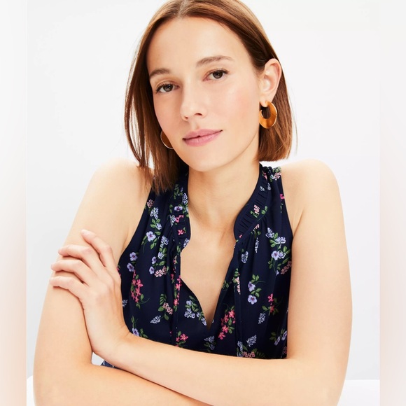 Loft Floral Shirred Tie Neck Top Sz Med NWT - Picture 3 of 6